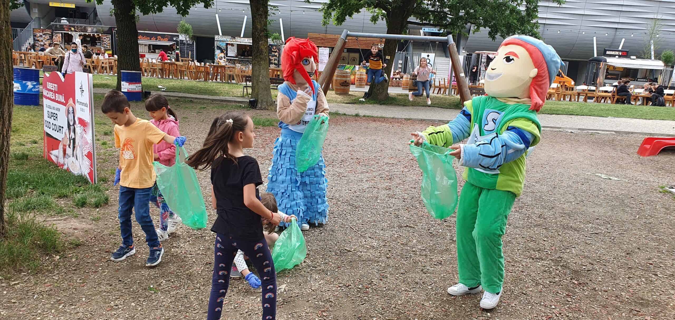 Mascotele Adi Eco au ajuns la 6000 de copii în anul școlar 2023-2024. Miticlă, BioRel, Tanti Rezi, Mărie-Hârtie și PetRică s-au întâlnit cu copiii și de 1 iunie