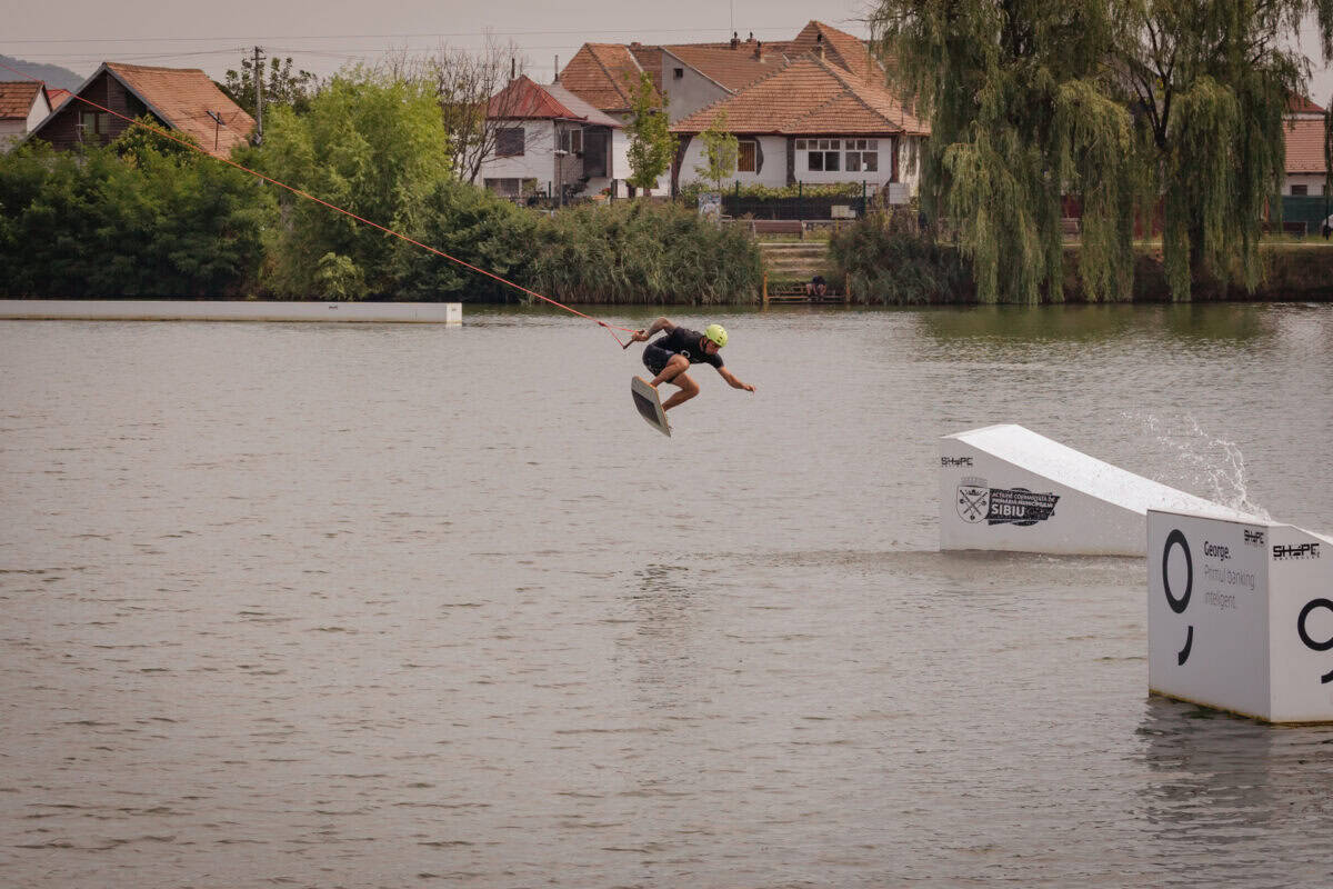 Sibiul va găzdui a treia ediție a competiției internaționale de schi nautic și wakeboard: Sibiu Wake Trophy