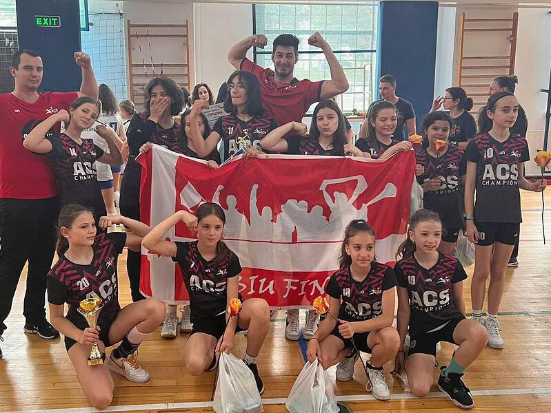 voleibalistele de la champions sibiu merg la turneul final u 13 din postura de echipă fără înfrângere