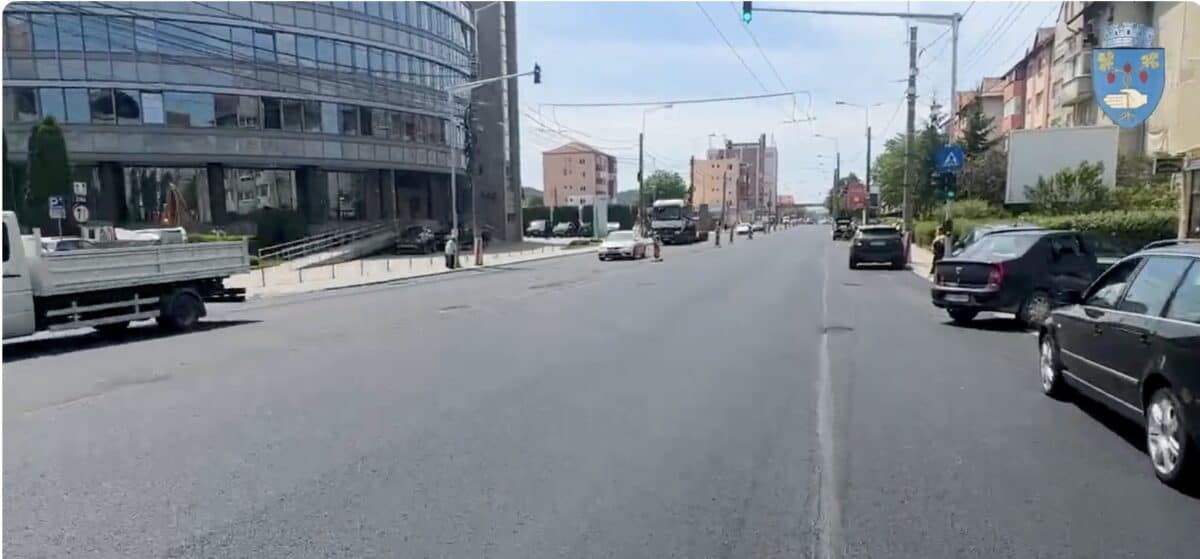 cea mai importantă arteră din mediaș a fost reabilitată și asfaltată complet (video foto)