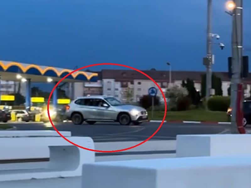 drifturi într-un giratoriu pe șoseaua alba iulia. un șofer cu bmw la un pas să lovească alte mașini (video)