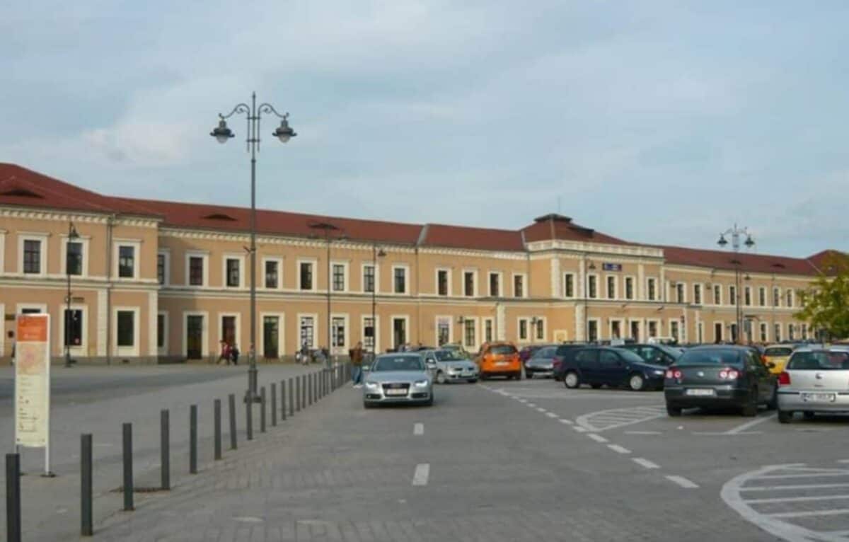 cfr caută o firmă care să transporte călătorii cu autobuzul între sibiu și mediaș cât timp se lucrează la calea ferată