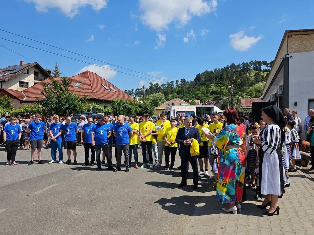 Tradiția jocului de Țuru s-a păstrat și în acest an la Mediaș (foto)