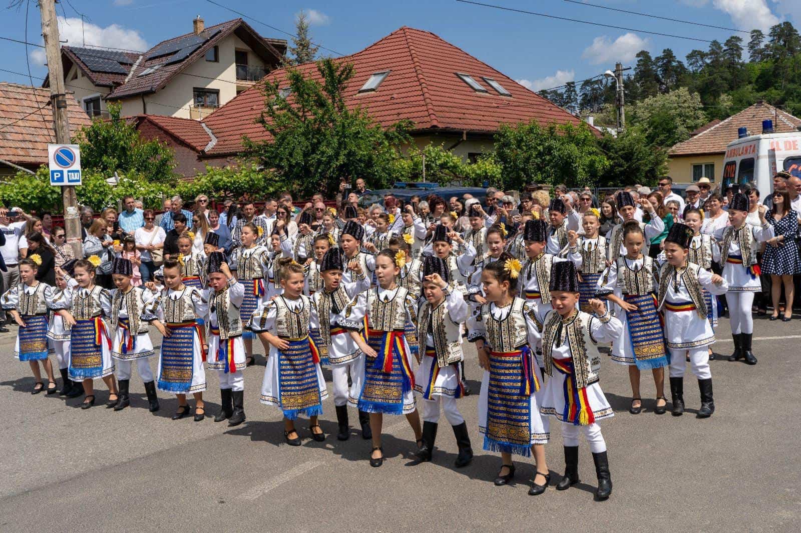 Tradiția jocului de Țuru s-a păstrat și în acest an la Mediaș (foto)