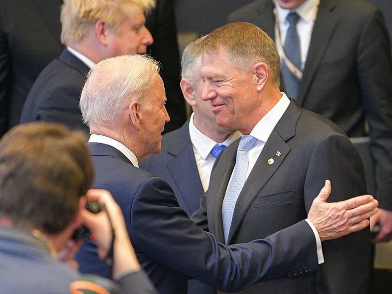 președintele româniei a plecat în sua cu un avion privat de la sibiu. klaus iohannis se va întâlni cu joe biden la casa albă