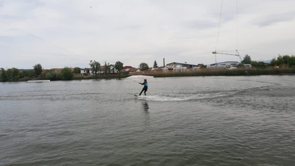 doar pasionații sporturilor nautice au inaugurat sezonul 2024 la lacul binder pe 1 mai (foto video)