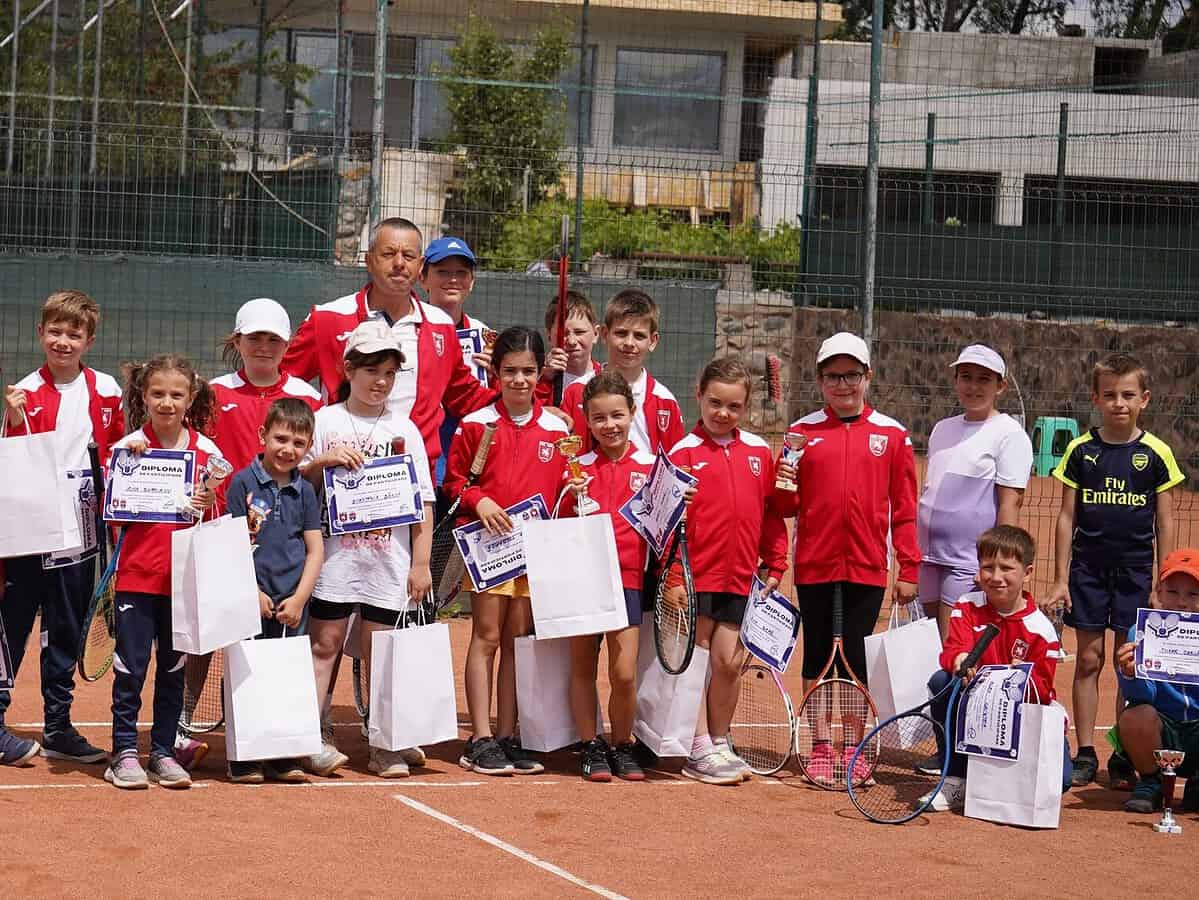 concurs de tenis la csc șelimbăr cu copiii din cadrul clubului