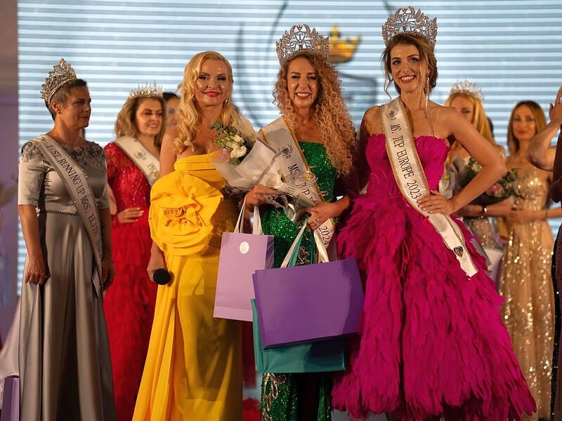 sibianca ana maria voicu aleasă cea mai frumoasă femeie din europa la un celebru concurs de miss