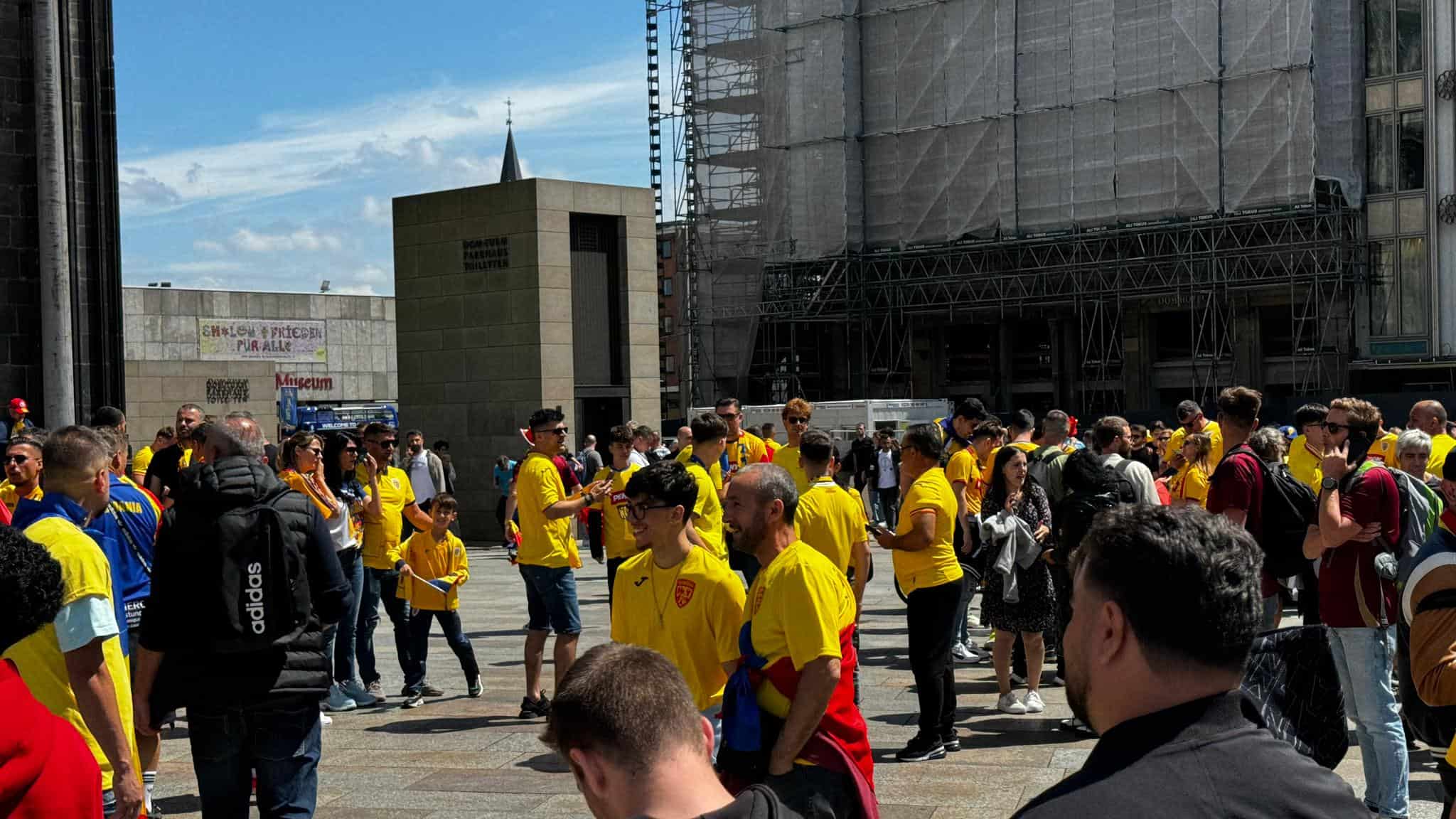 live video foto euro 2024: peste 30.000 de români au invadat koln-ul la meciul româniei. belgia învinge cu 2-0!