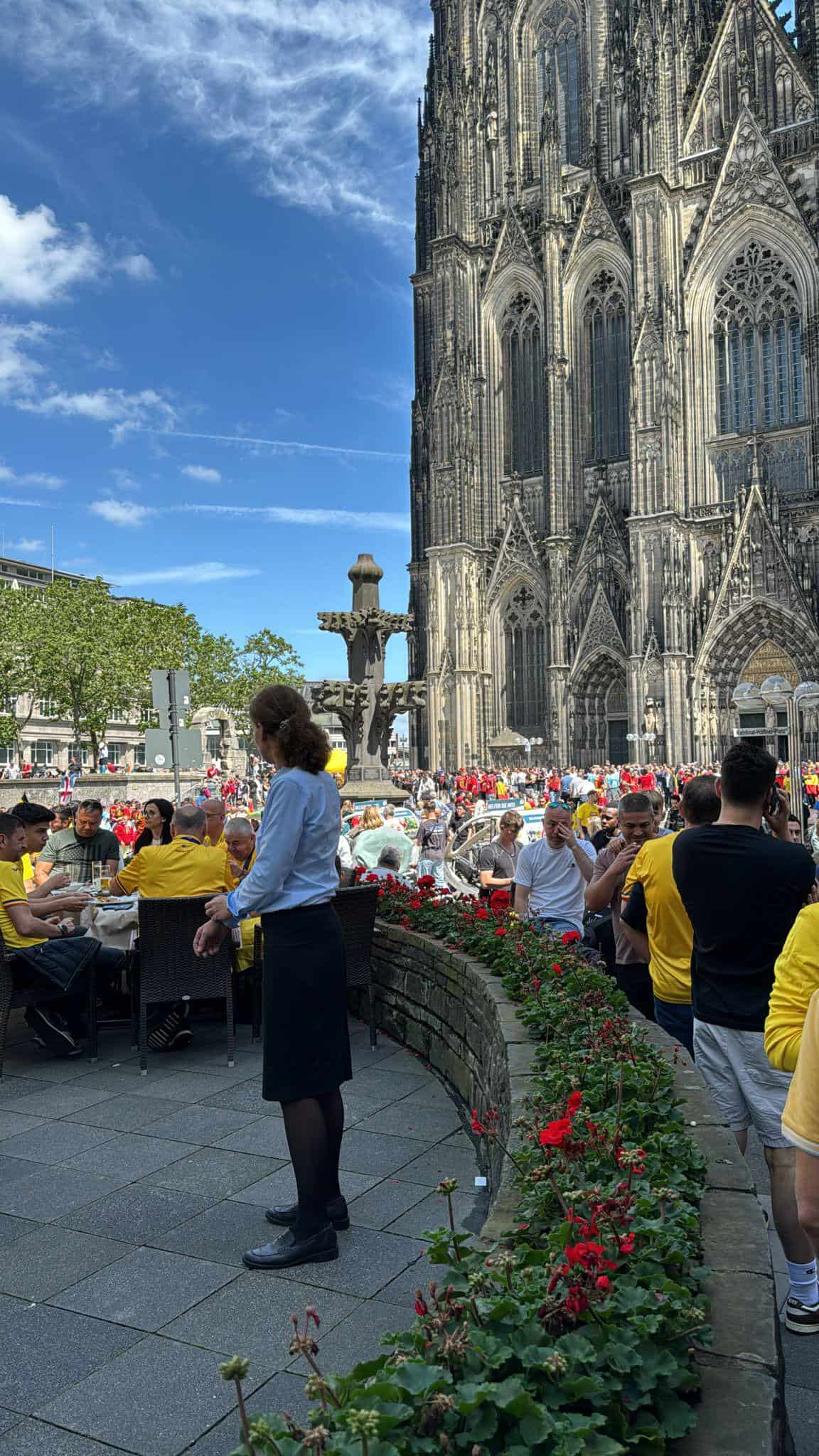 live video foto euro 2024: peste 30.000 de români au invadat koln-ul la meciul româniei. belgia învinge cu 2-0!