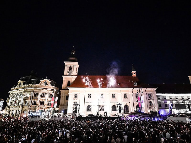 a patra zi de fits 2024: spectacole captivante de teatru, muzică și dans, dintre care șase sunt cu acces liber