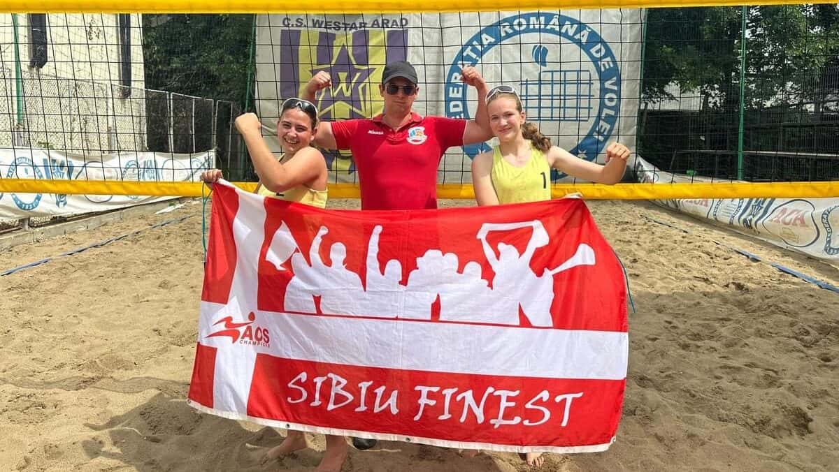 două tinere sportive din sibiu au șanse mari să se califice la turneul final u 16 de volei pe nisip