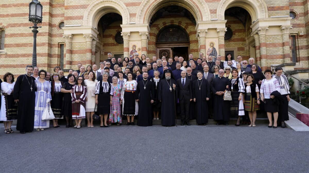 Întânire emoționantă după 30 de ani de la absolvire pentru promoția din 1994 de la Facultatea de Teologie din Sibiu