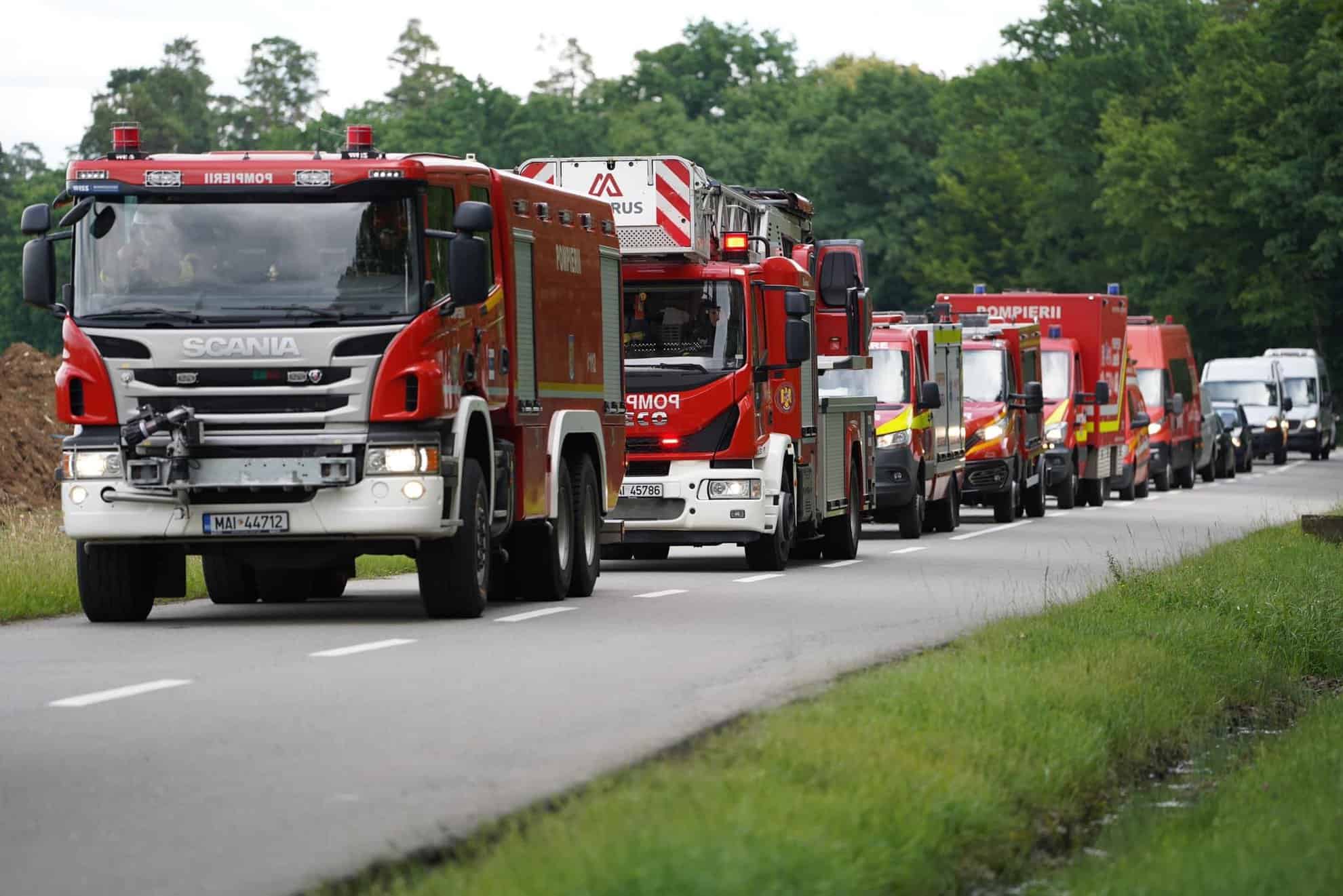 Pompierii sibieni au simulat un accident chimic cu peste 15 victime la stația de tratare apă Dumbravă (foto)