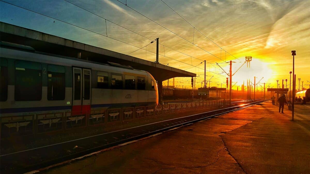 Cum ajungi din 15 iunie de la Sibiu la mare cu Trenurile Soarelui