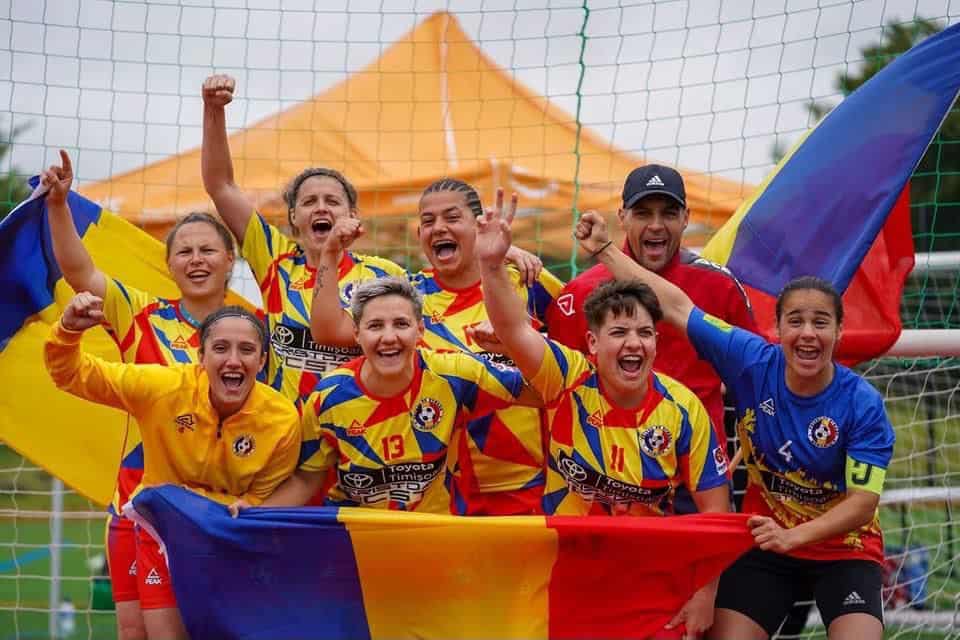 Sibianca Nicoleta Adam scoate la licitație tricoul pentru a contribui la deplasarea naționalei de fotbal de stradă la Campionatul Mondial