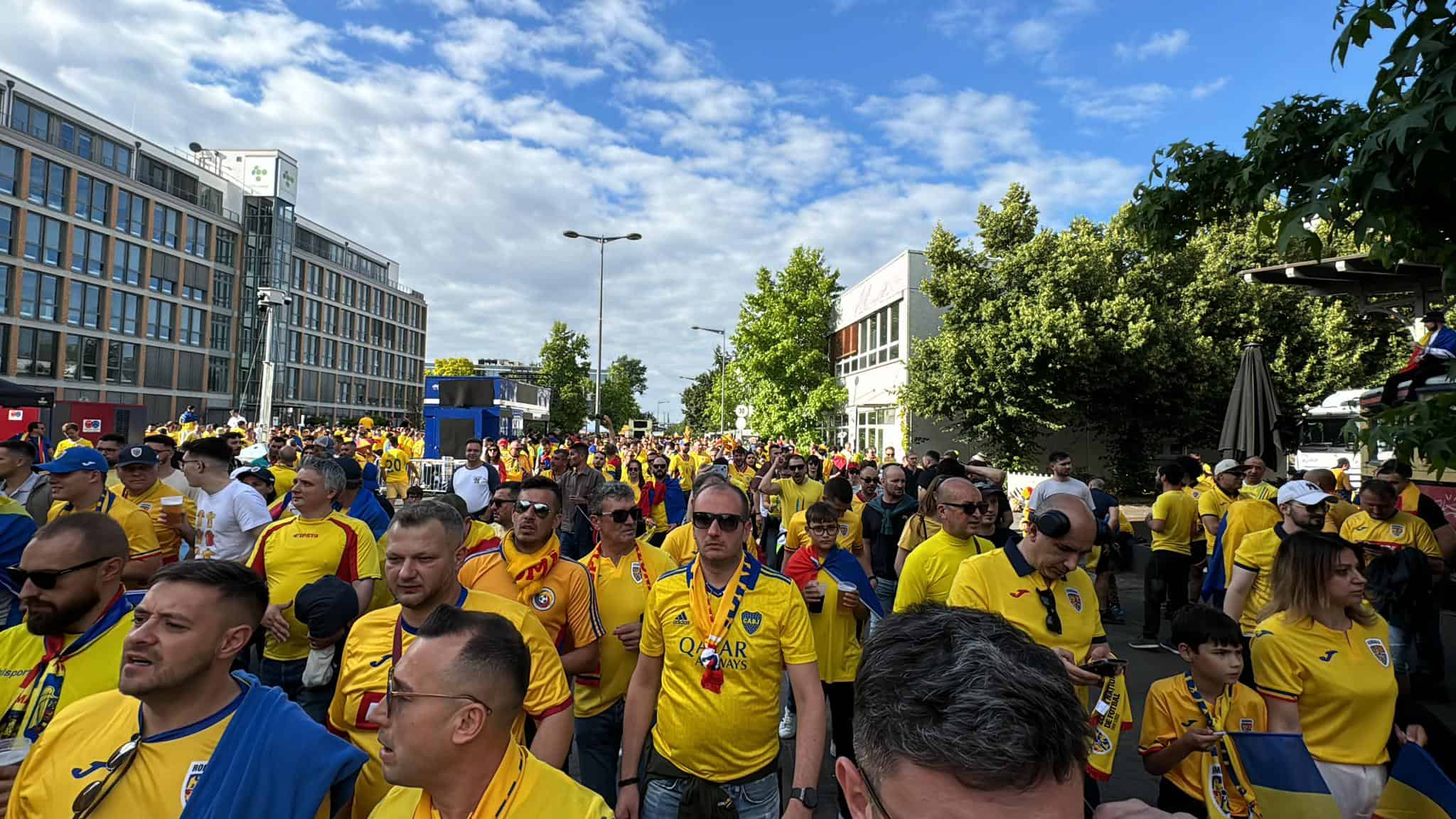 live video foto euro 2024: peste 30.000 de români au invadat koln-ul la meciul româniei. belgia învinge cu 2-0!