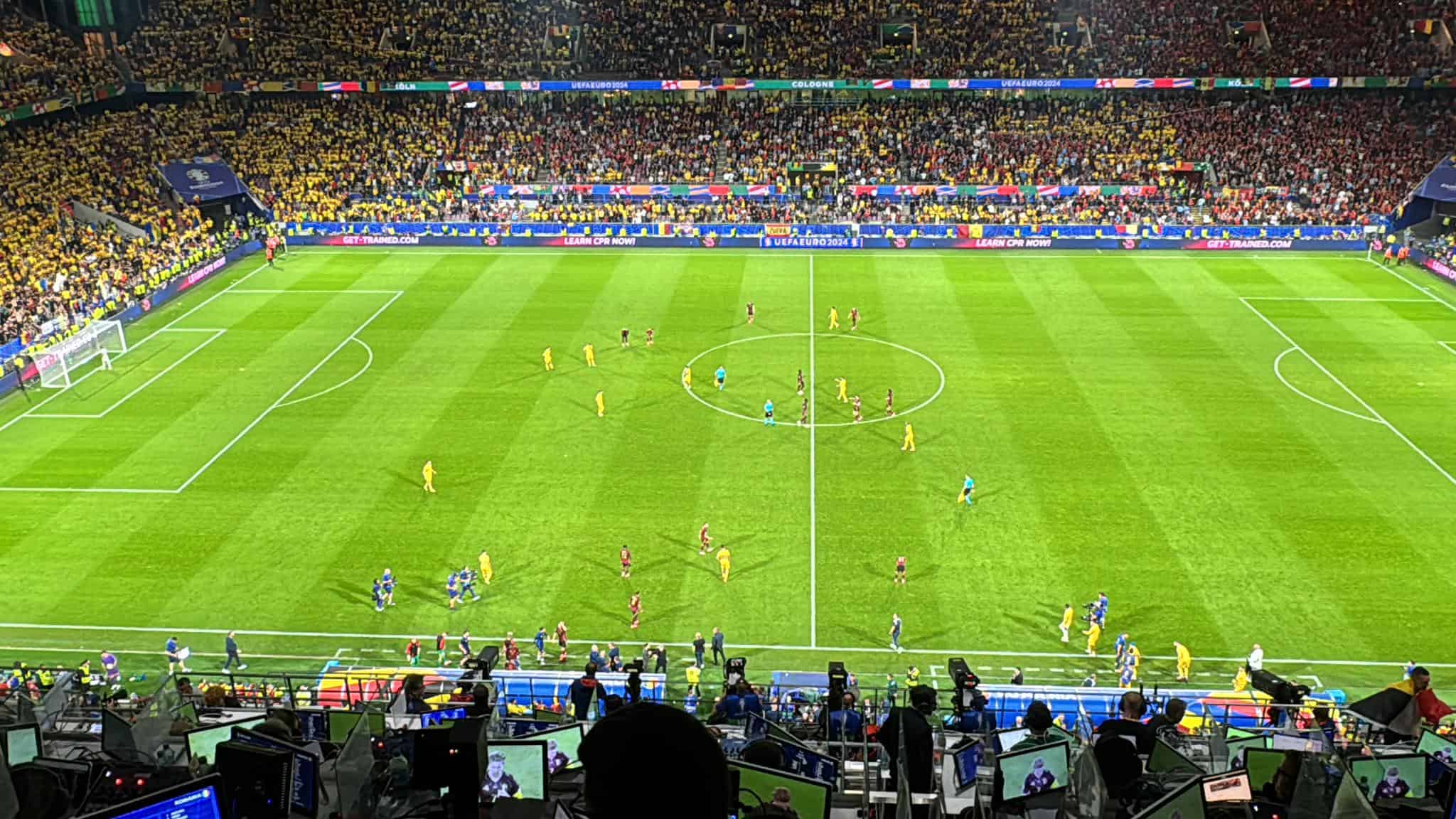 live video foto euro 2024: peste 30.000 de români au invadat koln-ul la meciul româniei. belgia învinge cu 2-0!