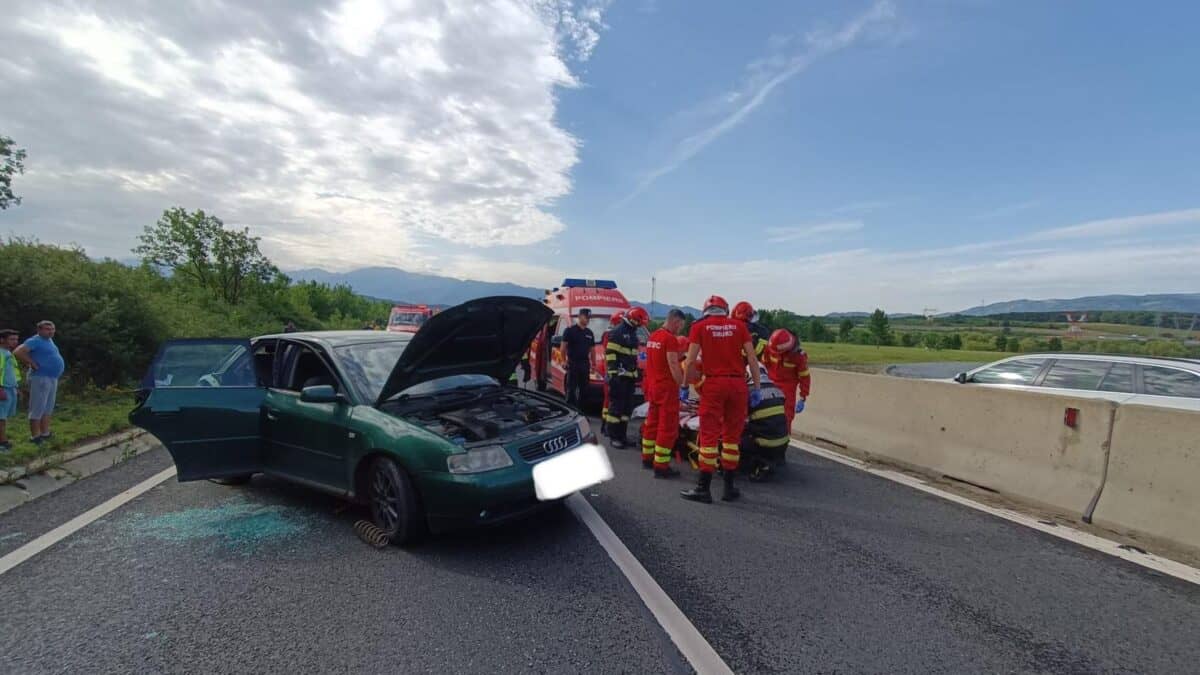 femeia rănită în accidentul de joi de la veștem a ajuns la spital intubată