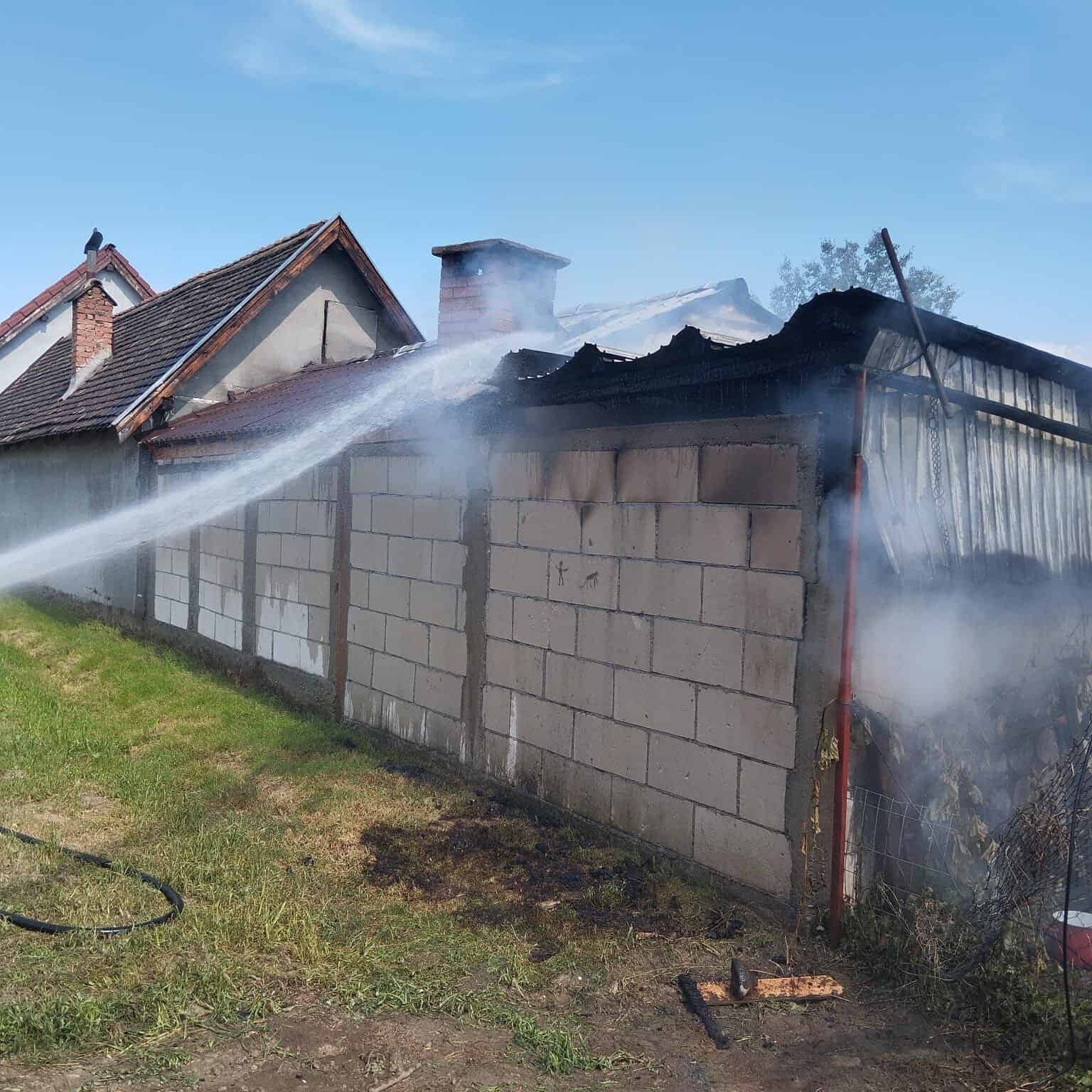 Băiat de 10 ani rănit în urma unui incendiu la o magazie din Avrig (foto)