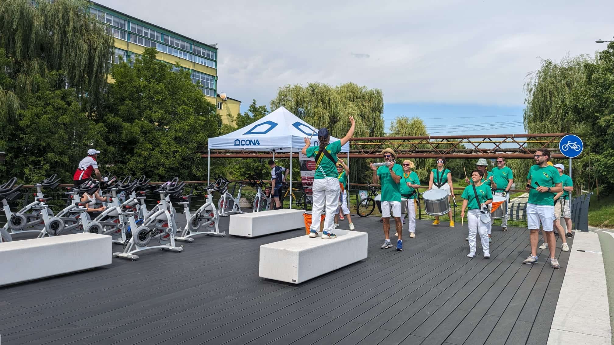 Ateliere creative, muzică și mișcare la Cibin Bike Day de-a lungul pistei de biciclete de pe malul Cibinului (video foto)