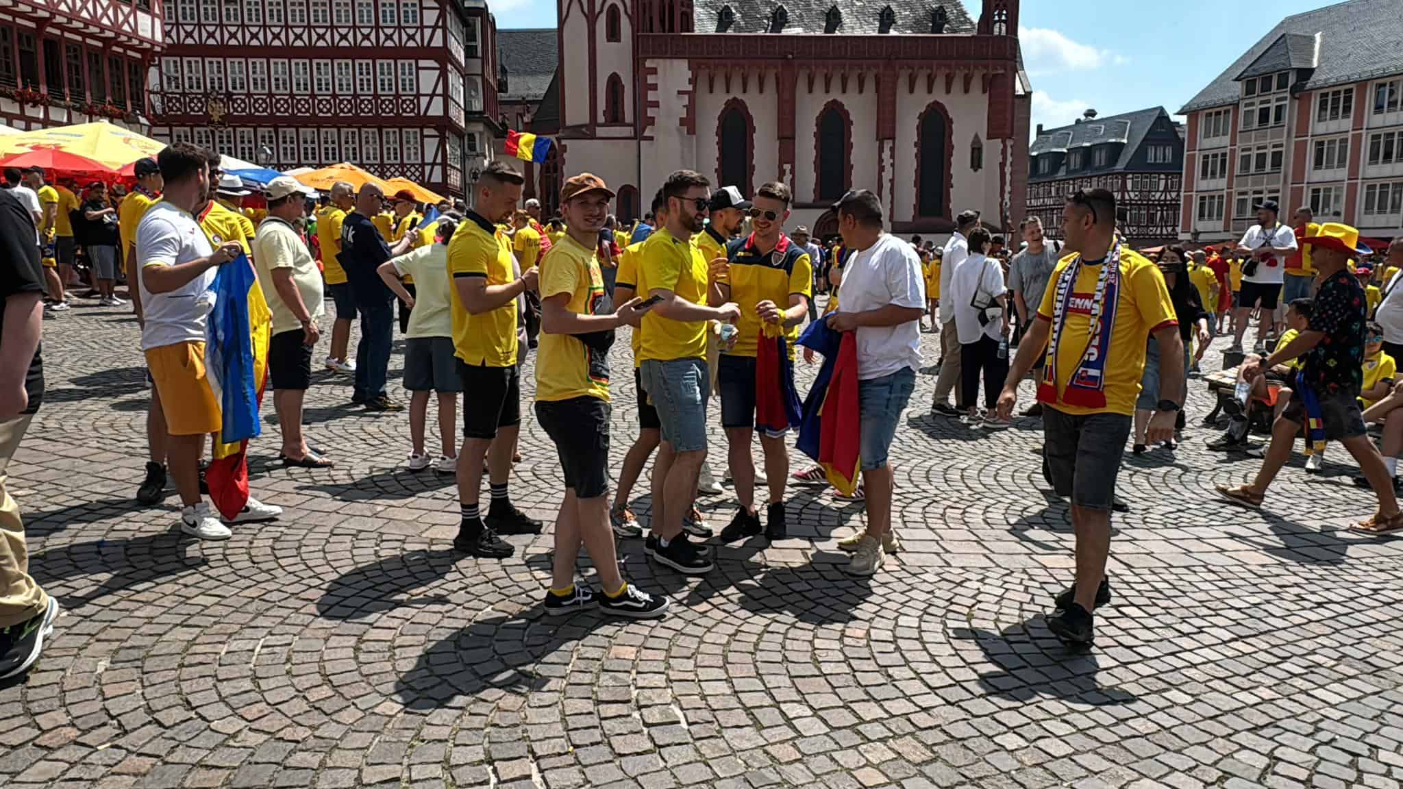 LIVE TEXT Peste 30.000 de români, printre care și sibieni sunt la Frankfurt ca să susțină ”tricolorii”. România - Slovacia 1-1 și ”tricolorii” merg în optimile de finală de pe primul loc în grupă (video, foto)