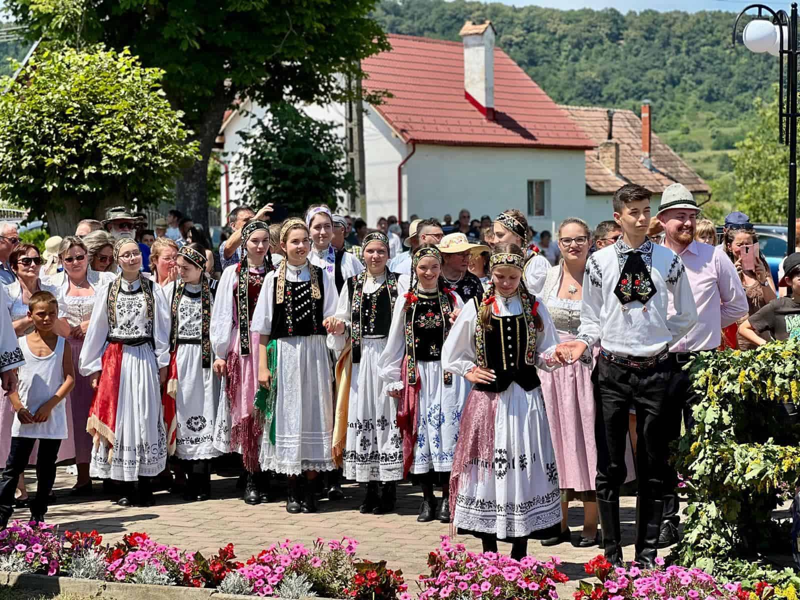 "slowdown sibiu", proiectul prin care turiștii sunt ademeniți să zăbovească mai mult în zonele turistice de la țară (video)