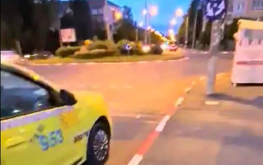 Poliția din Sibiu acuzată că a sancționat pe nedrept un taximetrist implicat într-o tamponare (video)