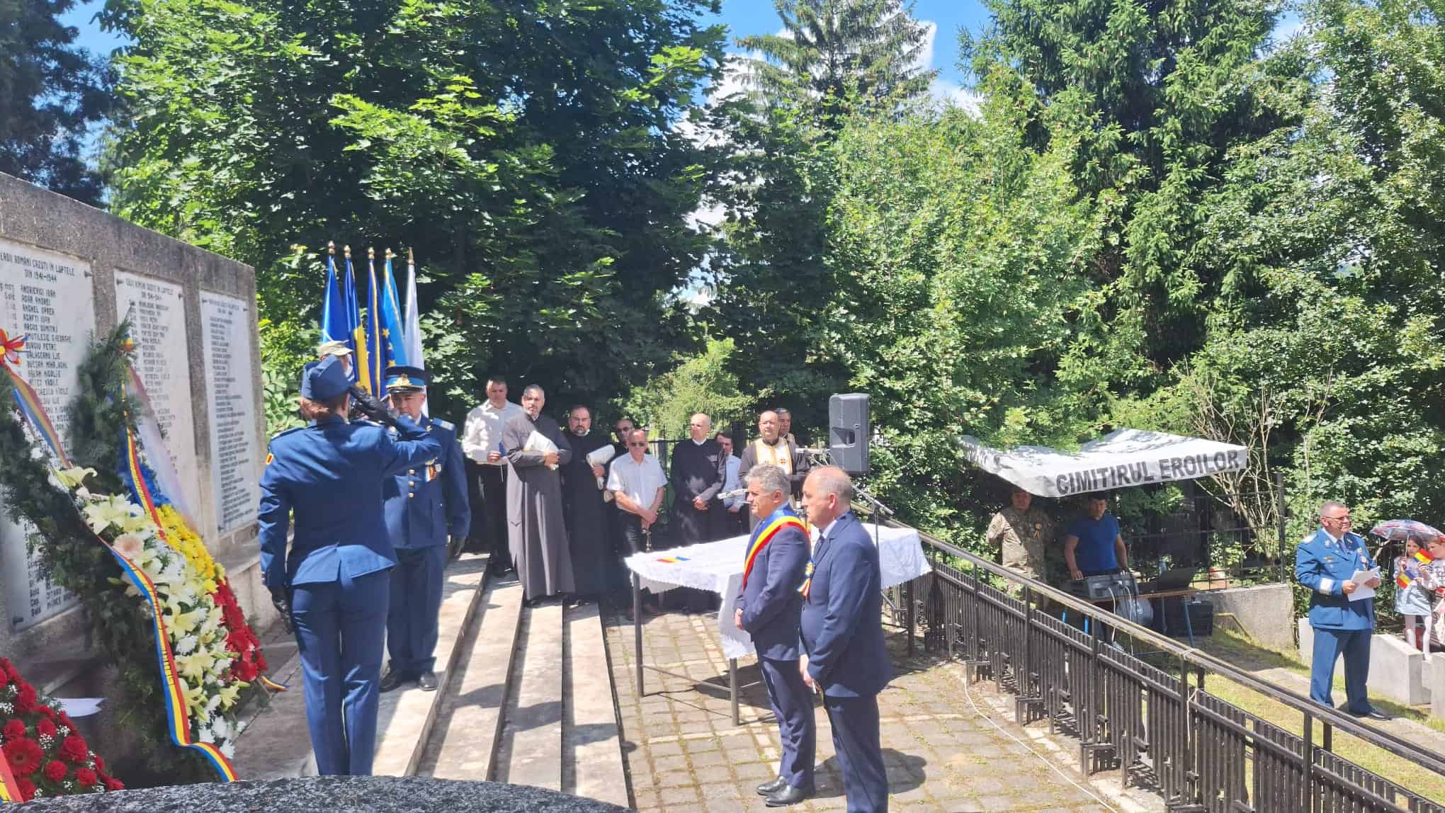 ceremonialuri militare și religioase dedicate zilei eroilor la mediaș (foto)