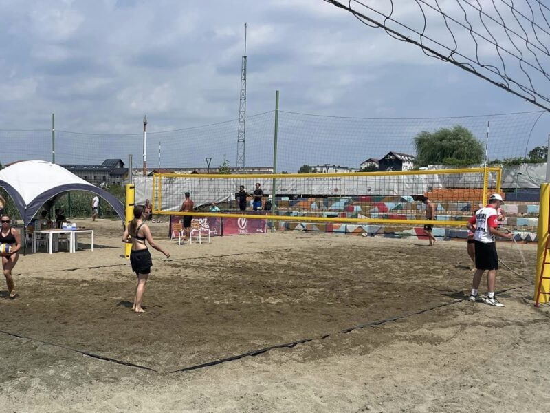 fetele de la champions au acaparat podiumul la cel mai tare concurs de volei pe plajă disputat la sibiu