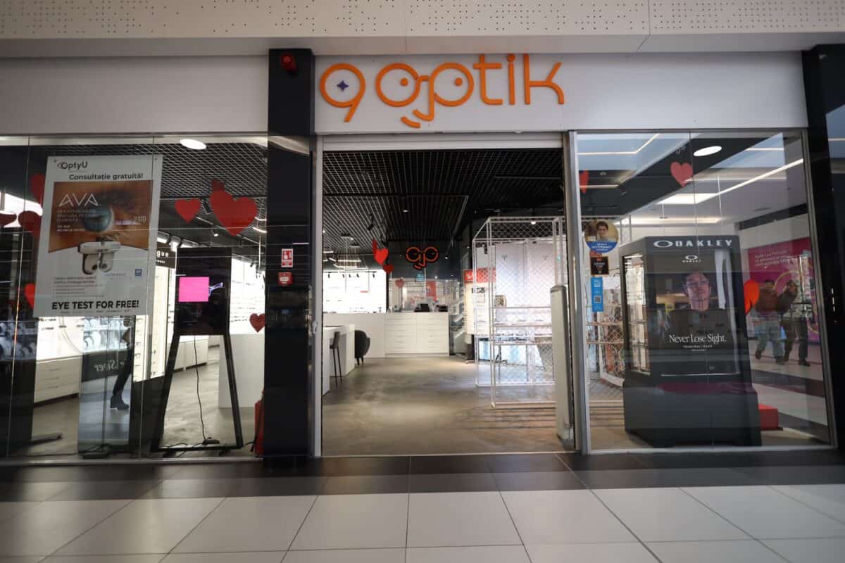 Noi oportunități de angajare la 9 Optik în Sibiu. Salarii atractive de până la 6.000 de lei