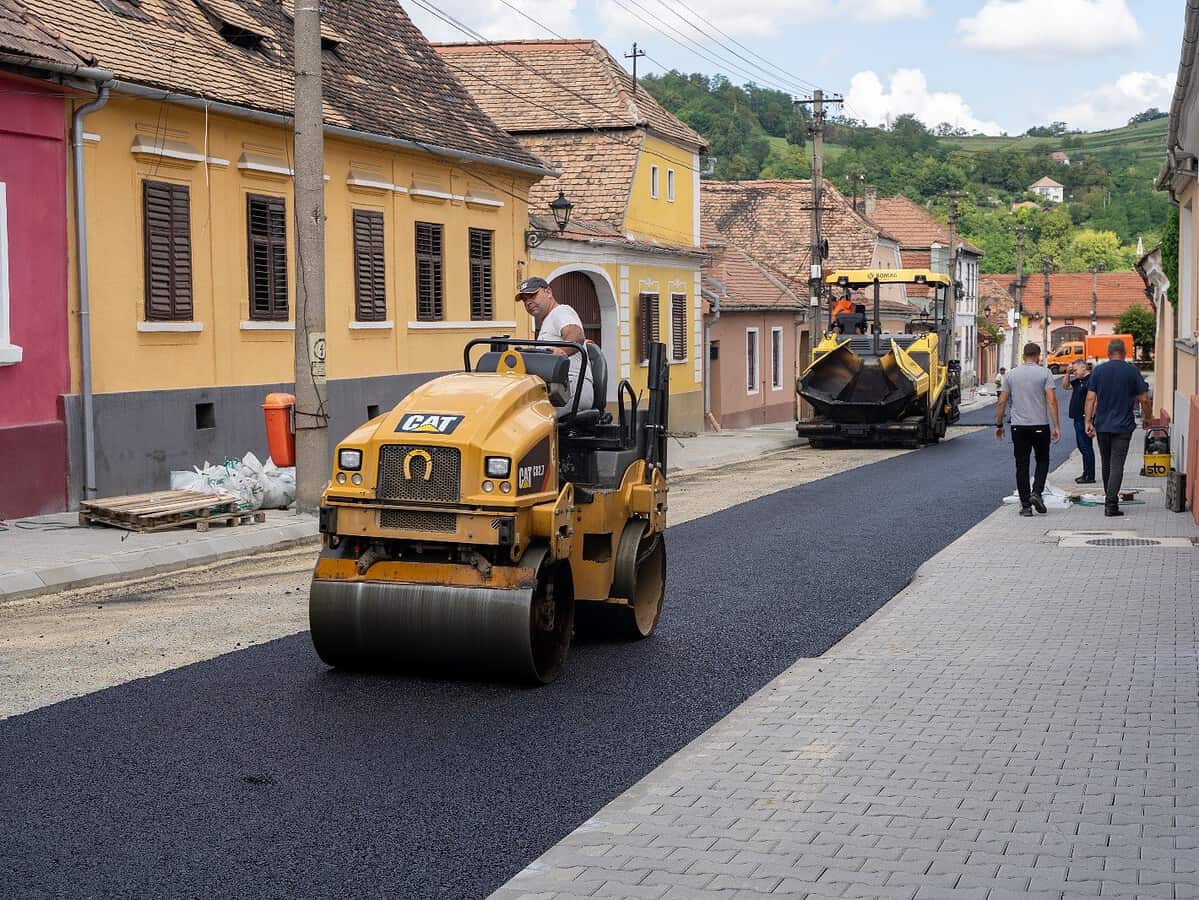 strada gheorghe doja din municipiul mediaș a fost asfaltată (foto)