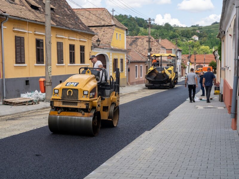 strada gheorghe doja din municipiul mediaș a fost asfaltată (foto)