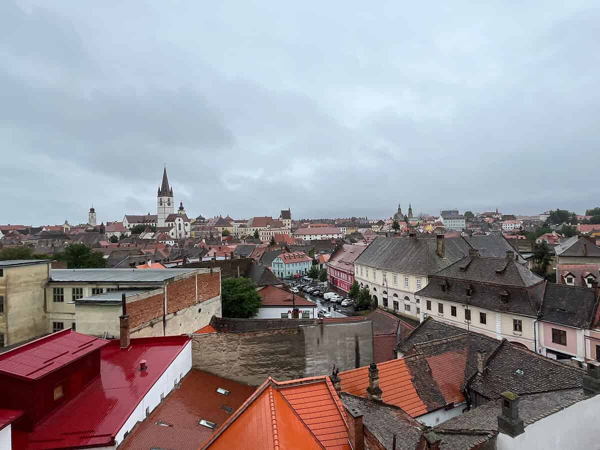 Se schimbă vremea. Marți posibil să plouă la Sibiu