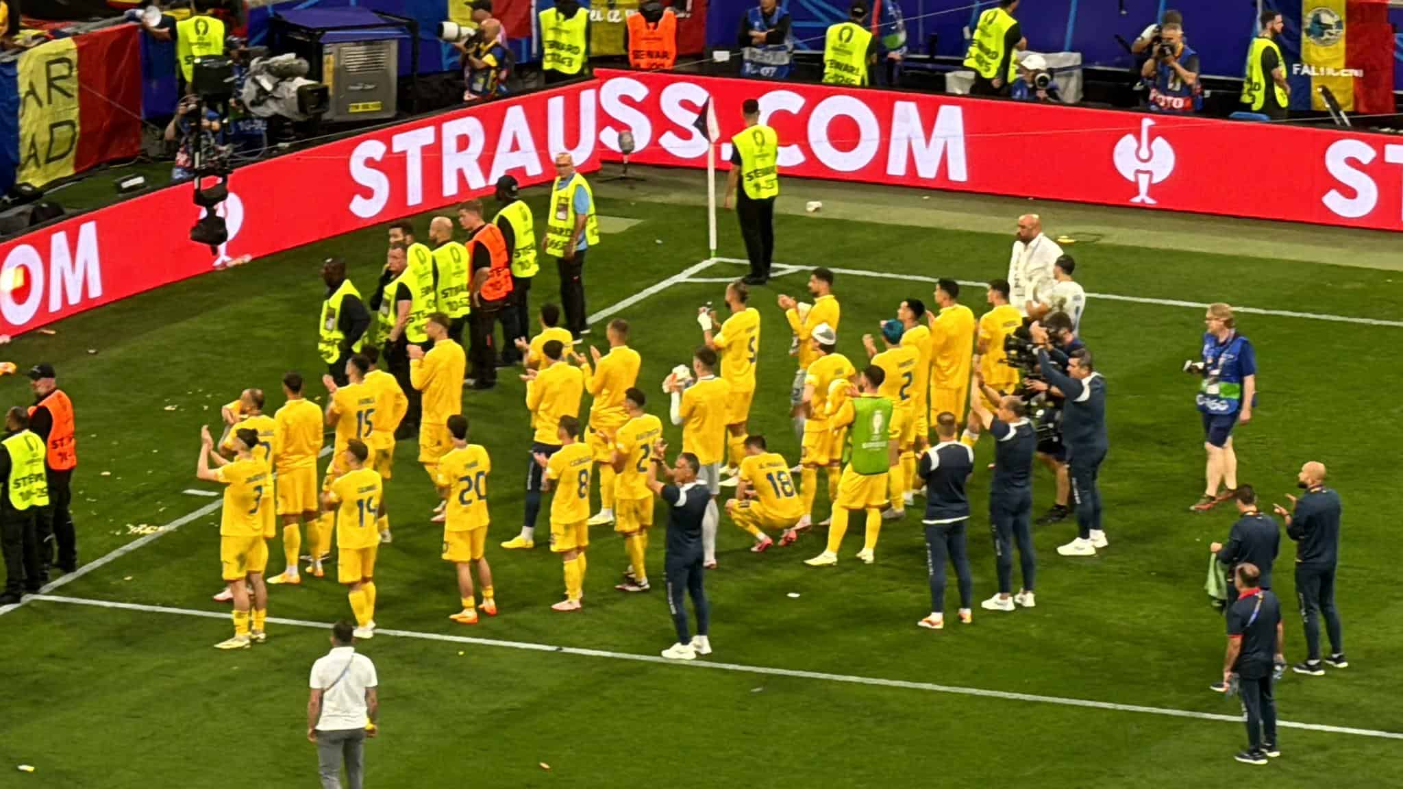 live text sute de sibieni au fost la meciul de la munchen. optimea de finală de la euro, românia - olanda 0-3 final (video, foto)