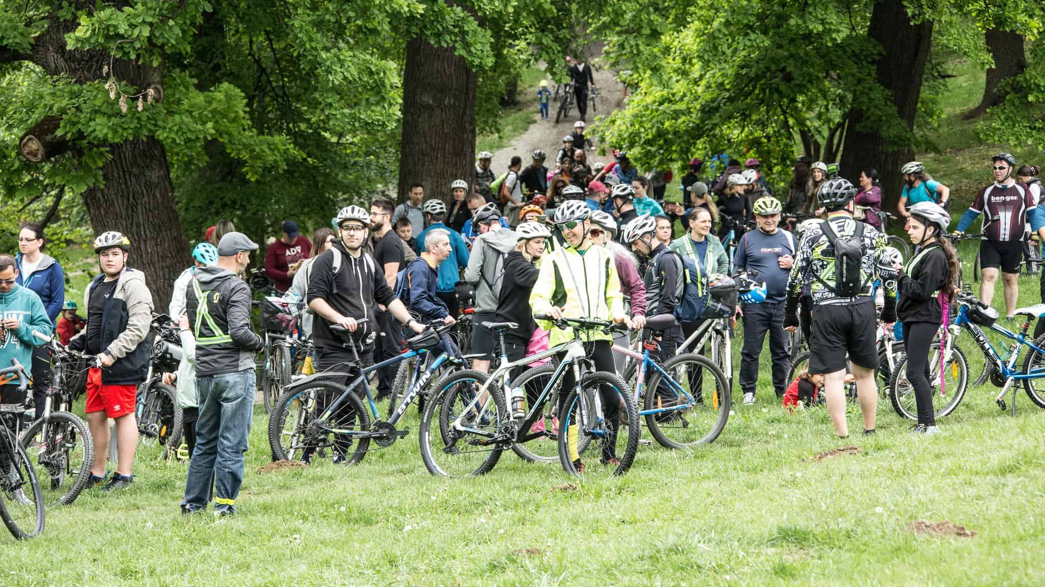 Sibienii invitați la o plimbare cu bicicleta pe pista de pe malul Cibinului în scop caritabil pentru bolnavii de cancer