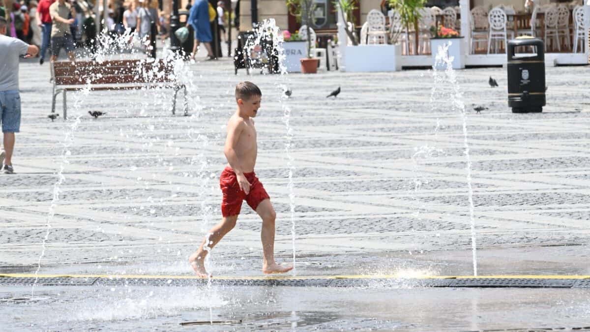 cod portocaliu de caniculă la sibiu, cu temperaturi de peste 35 de grade