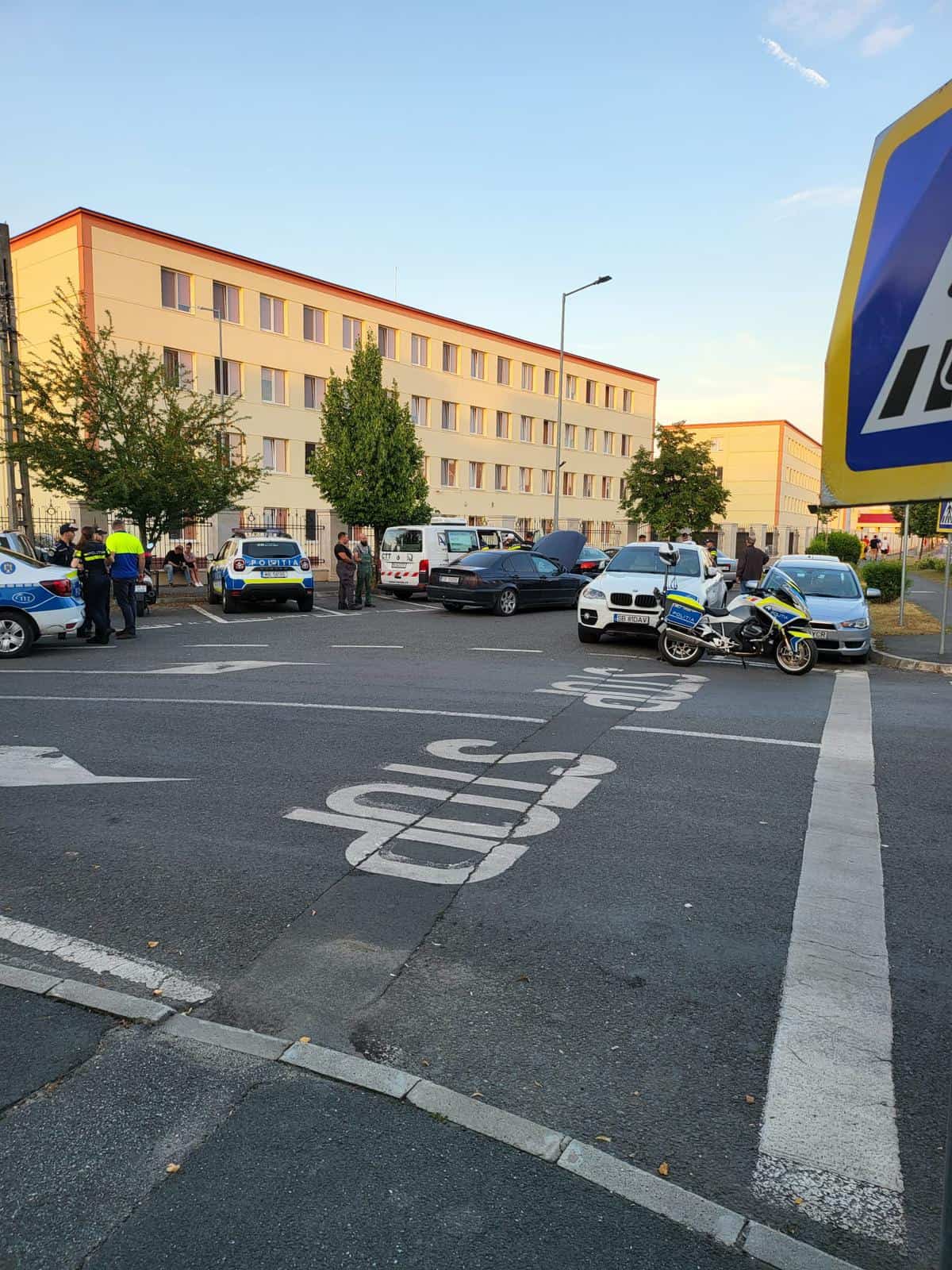 Zgomotul tobelor verificat de polițiști la Sibiu: 4 șoferi amendați pentru modificări ilegale, iar unul lăsat fără permis pentru condus agresiv (foto)