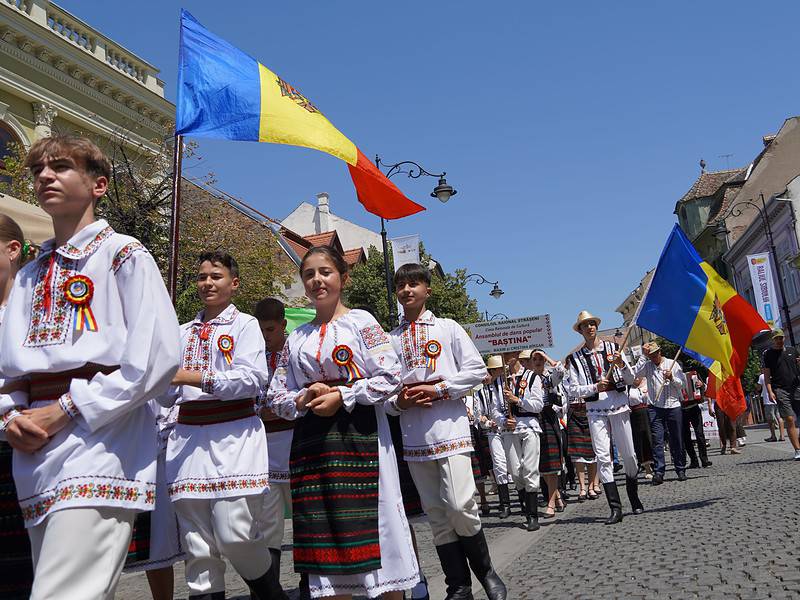 cultura, gastronomia și meșteșugurile creează noi punți între județul sibiu și patru raioane ale republicii moldova