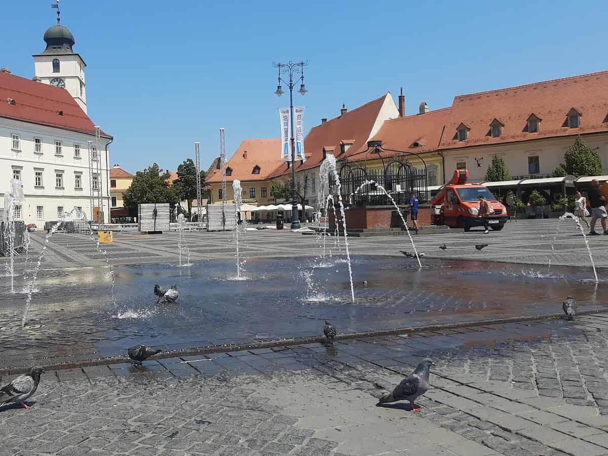 Temperaturi de peste 35 de grade luni la Sibiu. Am aflat când vin ploile