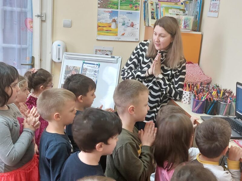 educatoarea din sibiu cu nota 10 la titularizare. loredana: ”îmi plăcea să am grijă de copii de când eram eu copil”