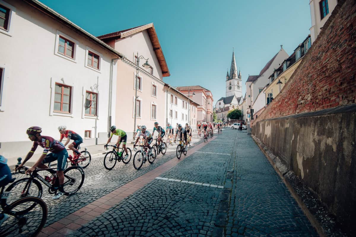 Recomandări pentru timp liber în Sibiu și împrejurimi. Nu ratați Turul Ciclist și petrecerea pe timp de zi de la Backyard