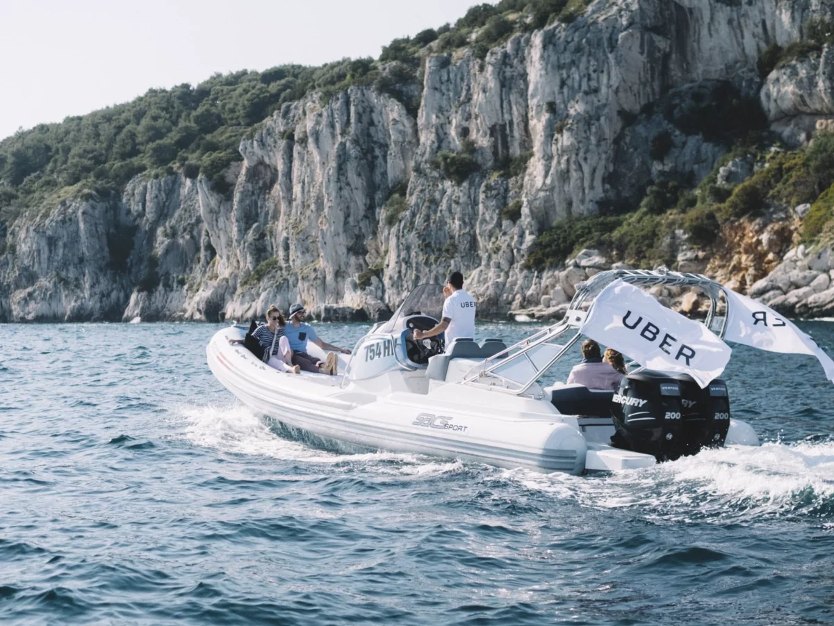 se lansează uber boat, servicii cu bărci în șase destinații turistice din europa