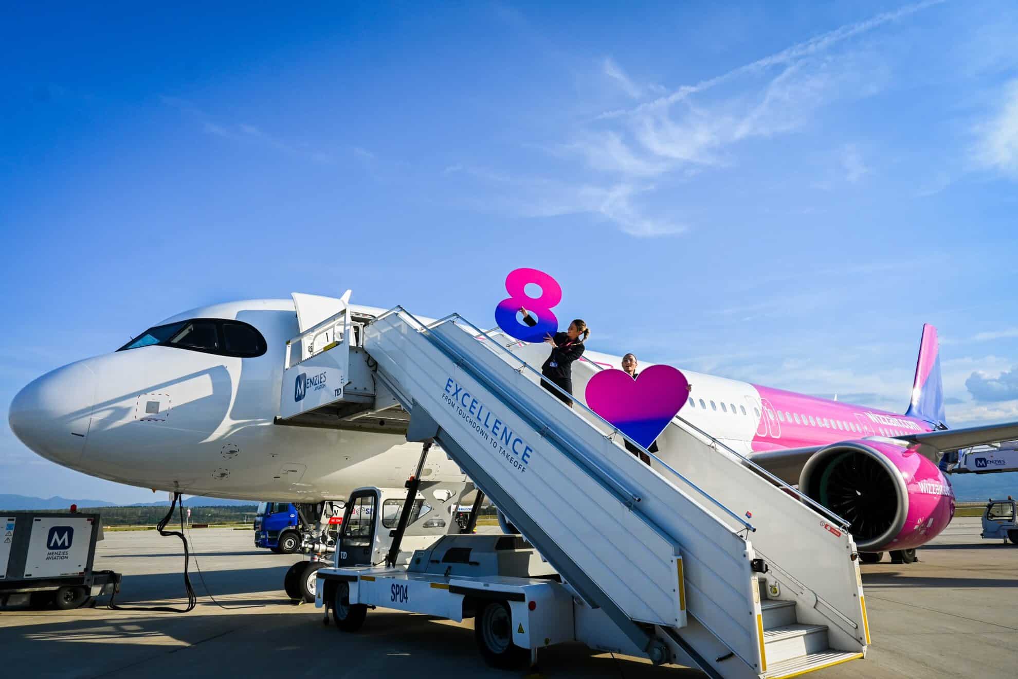 Wizz Air sărbătorește 8 ani la Sibiu, cu aproape 3 milioane de pasageri transportați