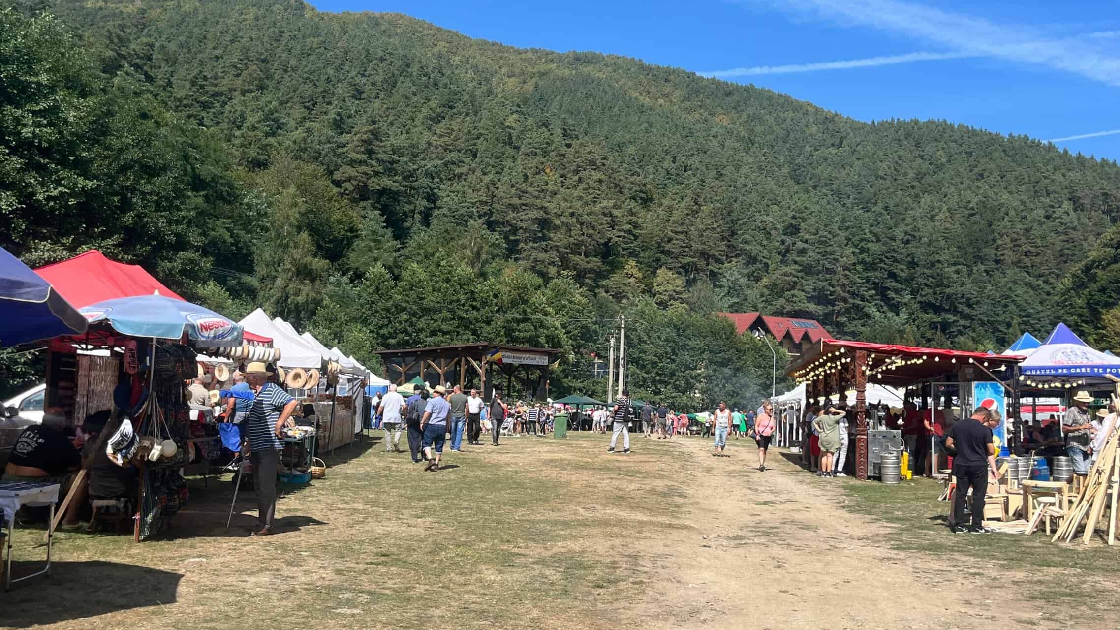 Mega bulz de 62 de metri la Festivalul Brânzei și al Țuicii de la Rășinari. Primar: „Ducem tradiția mai departe” (foto video)