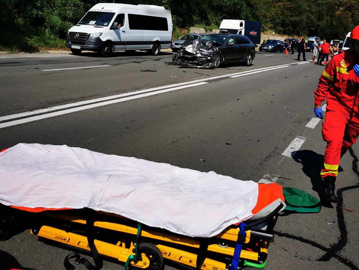 Șofer de taxi mort în accidentul de pe Hula Săcelului (foto)