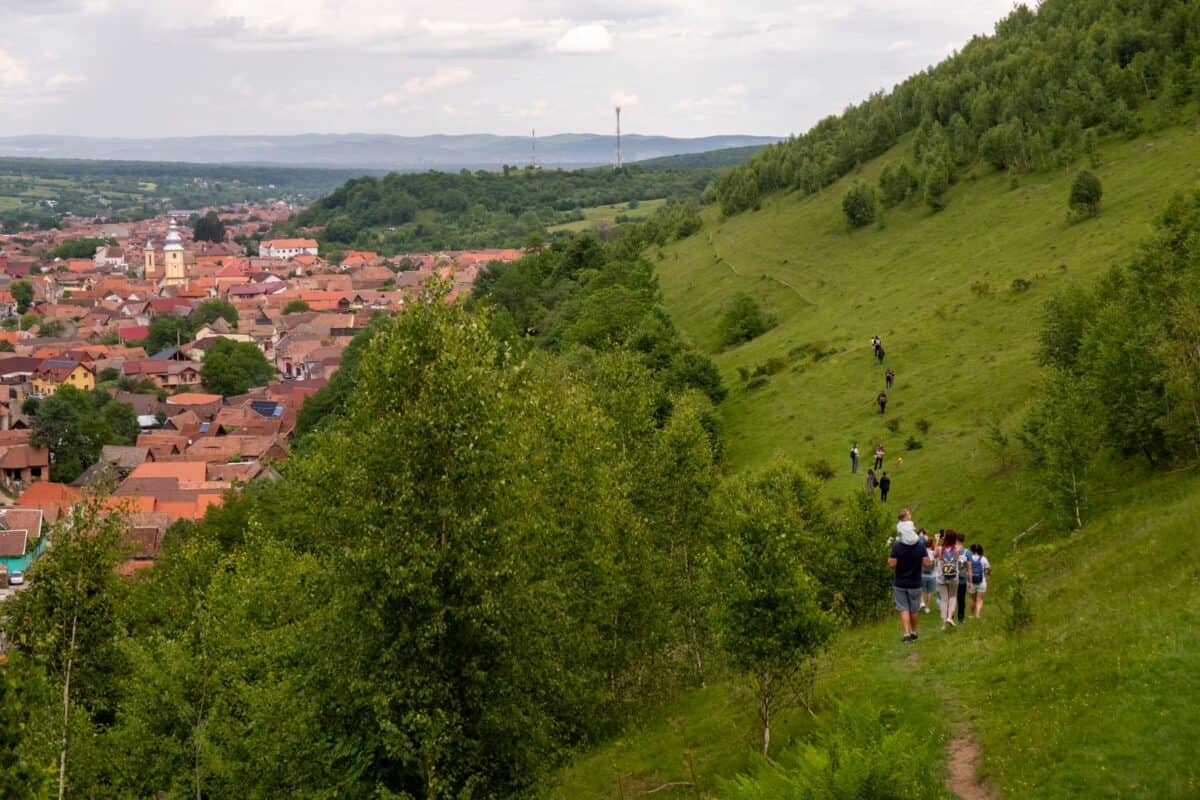 Iubitorii de natură sunt invitați la drumeția Rășinari - Cisnadioara