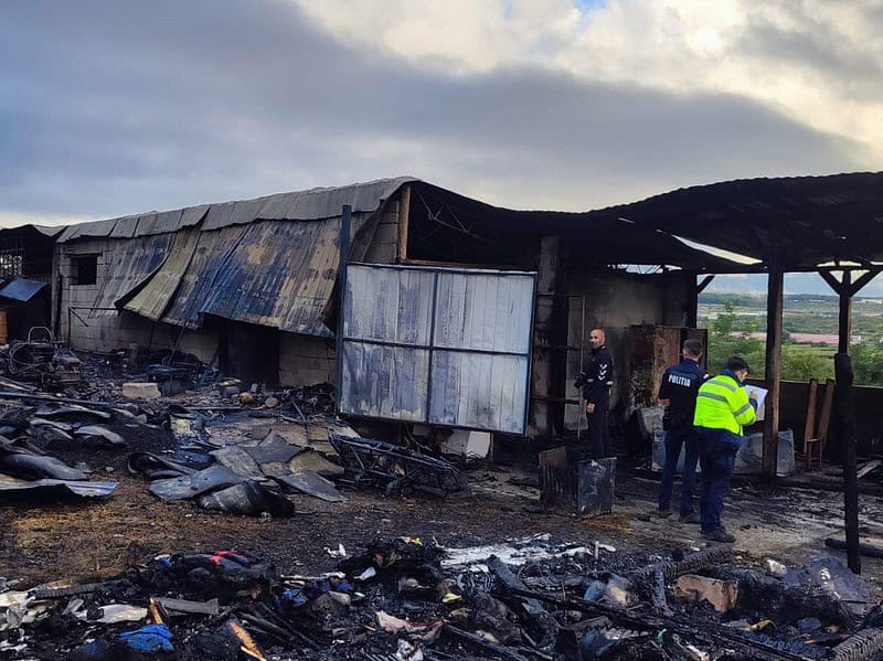 Comunitatea din Sibiu a strâns banii necesari pentru reconstruirea grajdului care a ars în incendiul de la Mohu