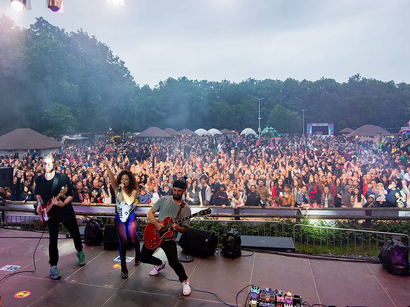 cei mai tari artiști din românia vin la ”i love șopa”. concerte cu andra, carla's dreams, irina rimes, smiley, andia, grasu xxl, puya, mario fresh și guess who la festivalul din pădurea șopa