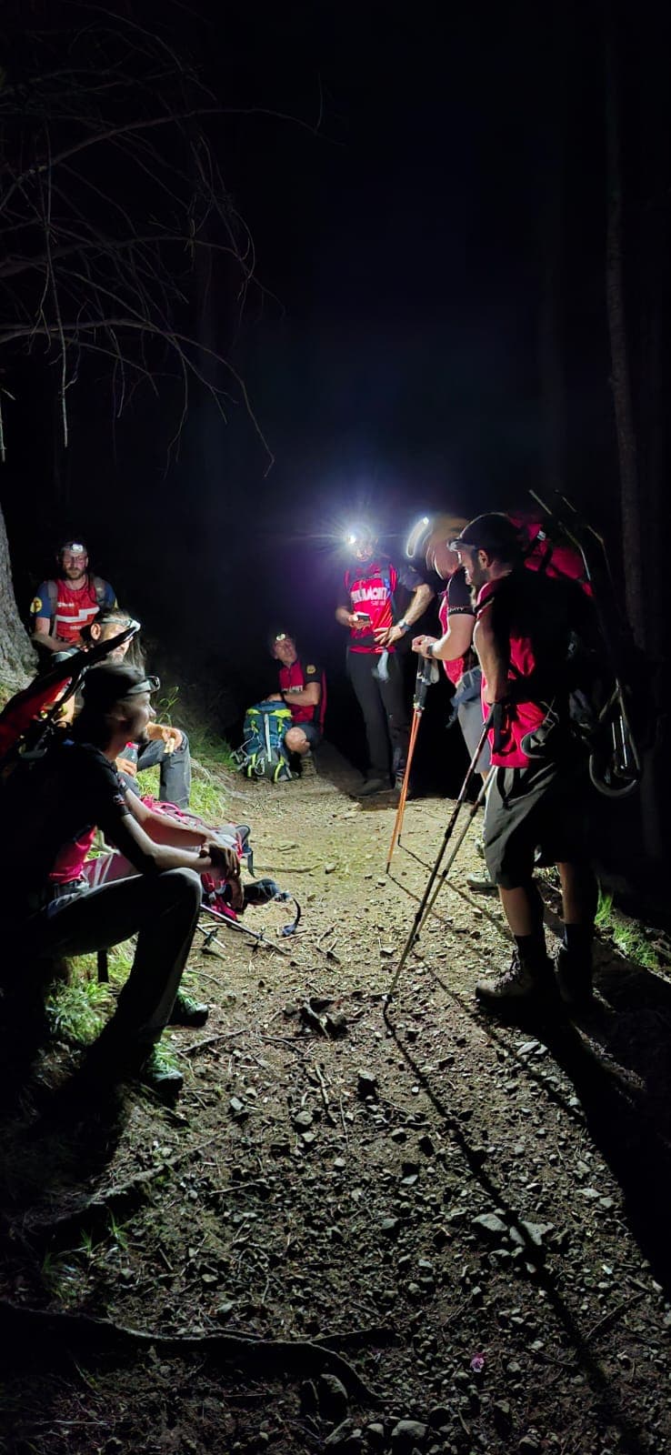 noapte de foc pentru salvamont sibiu. au salvat doi turiști, în munții făgăraș (foto, video)